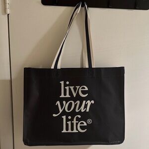 American Eagle Outfitters Black and White Shoulder Bag